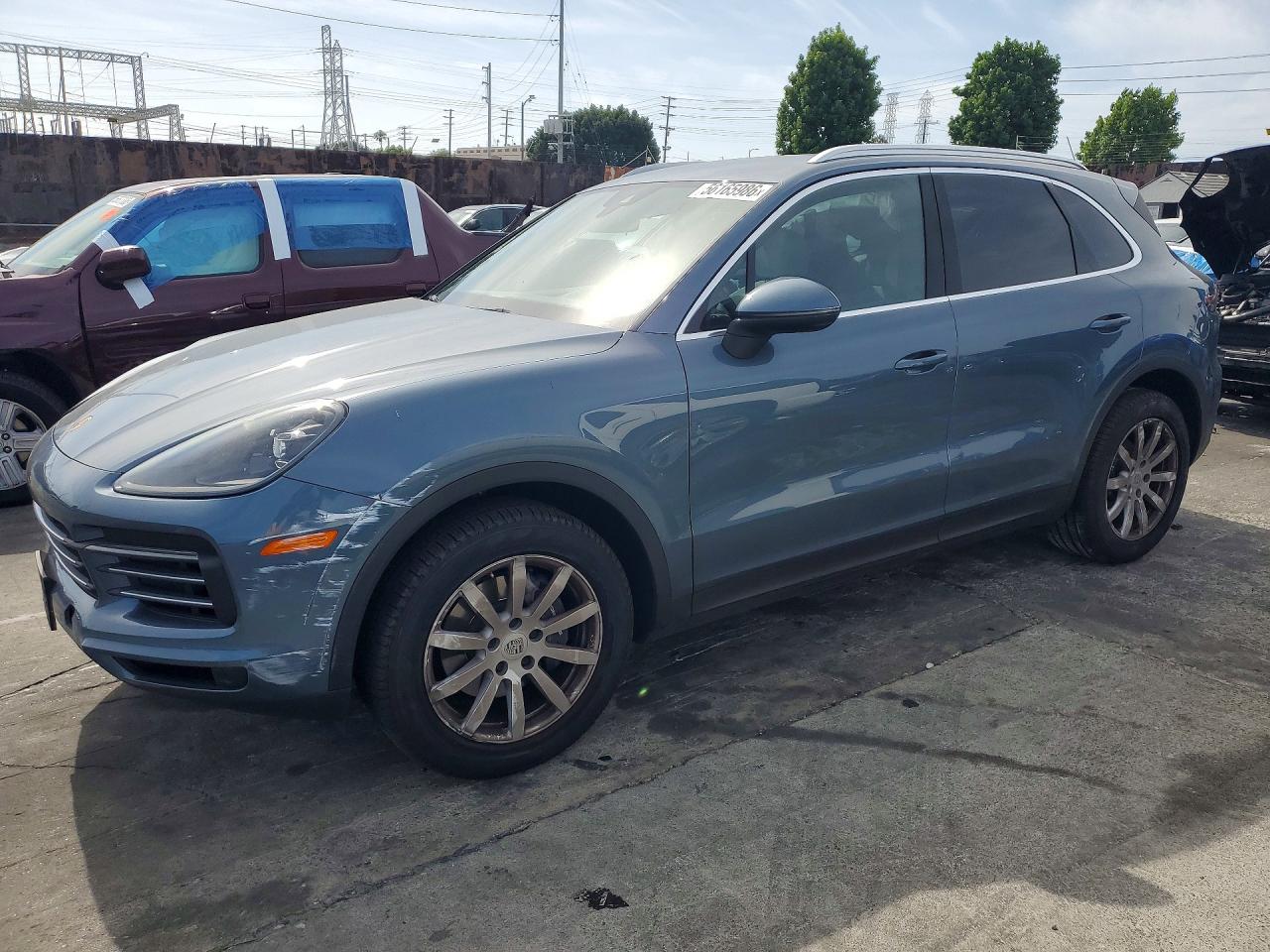 2019 Porsche Cayenne — Side — aukcja Copart ca - long beach - 1