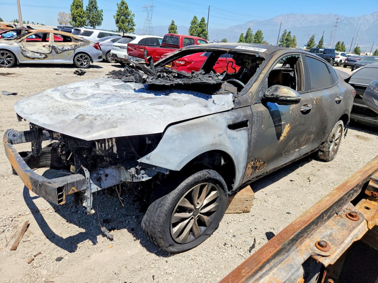 2016 Kia Optima — Burn — aukcja Copart ca - rancho cucamonga - 1
