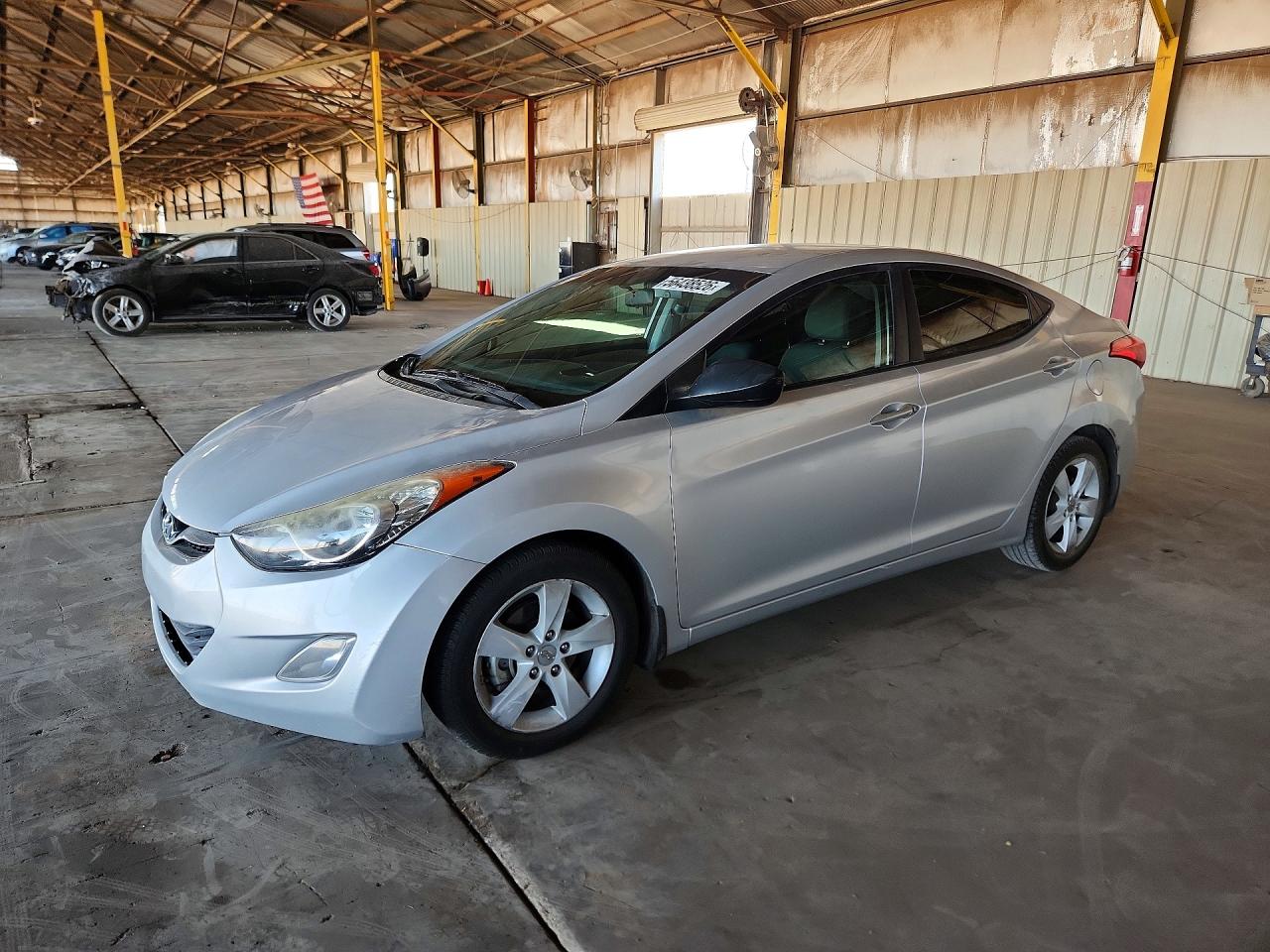 2013 Hyundai Elantra — Vandalism — aukcja Copart az - phoenix - 1