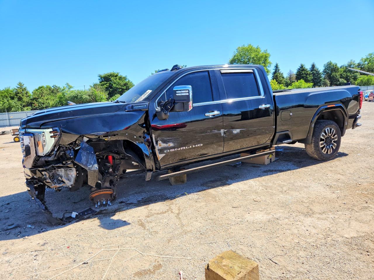 2024 GMC Sierra — Front End — aukcja Copart il - chicago north - 1