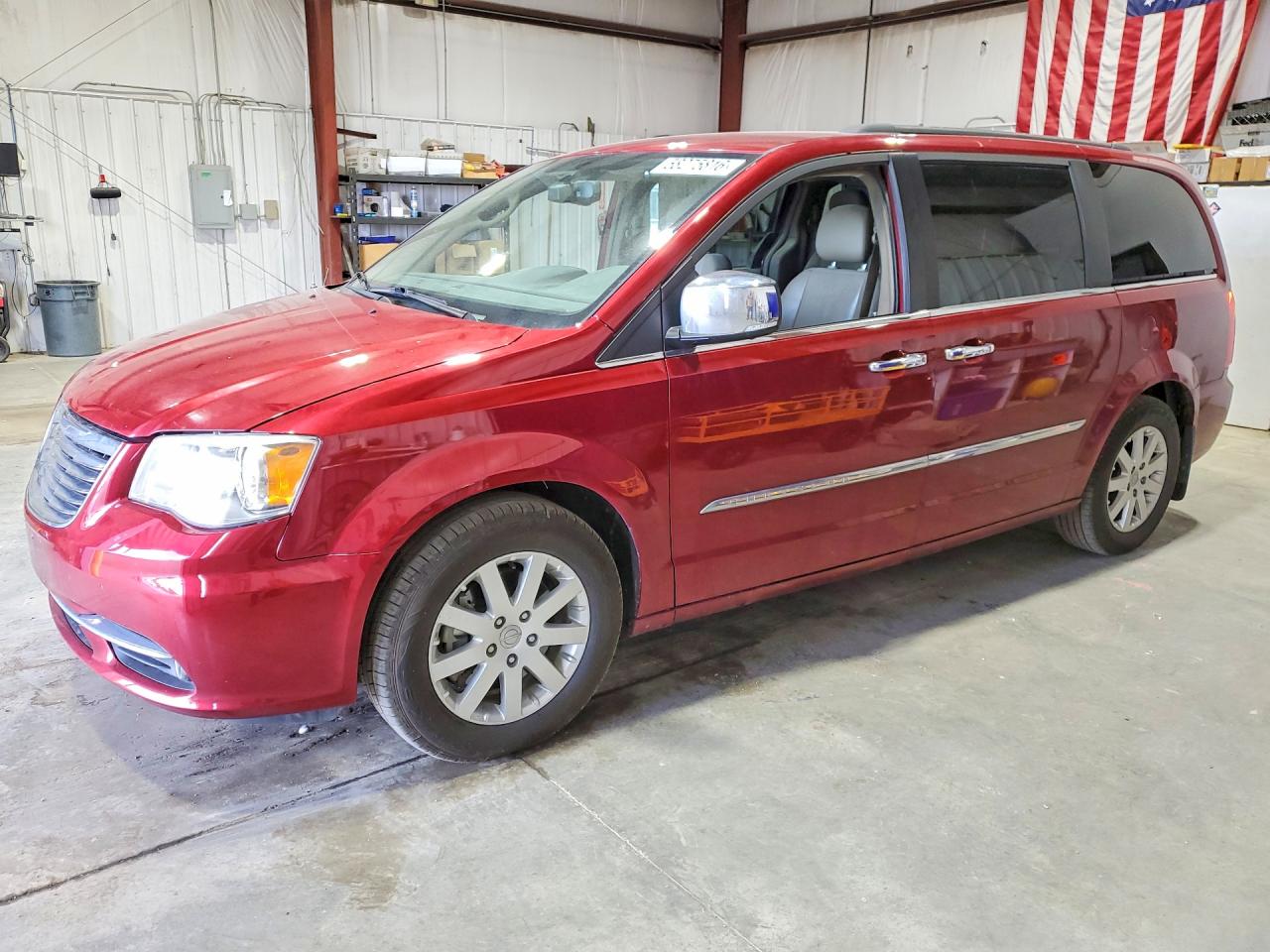 2012 Chrysler Town & Country — Front End — aukcja Copart mt - billings - 1