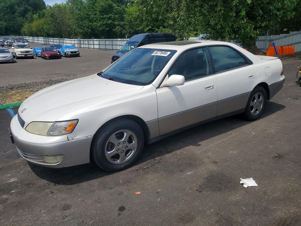 1998 Lexus ES — Front End — aukcja Copart or - portland north - 1
