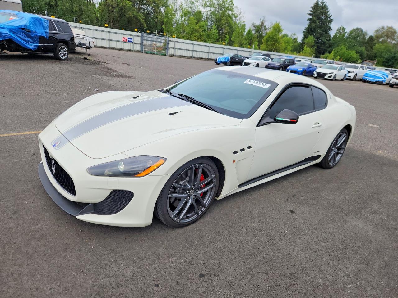2012 Maserati GranTurismo — Vandalism — aukcja Copart or - portland north - 1
