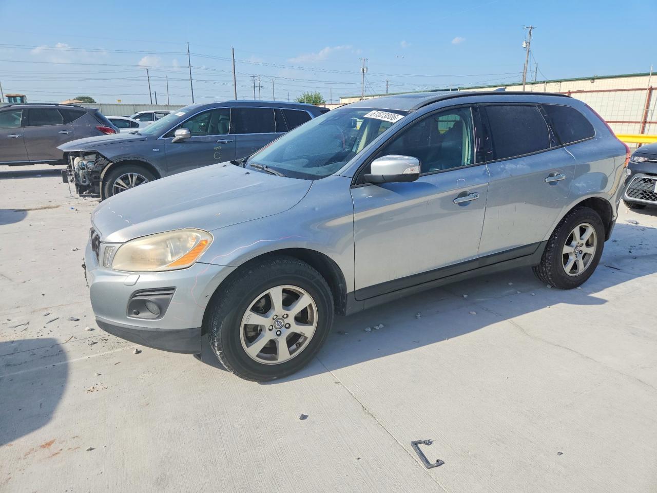 2010 Volvo XC60 — Hail — aukcja Copart tx - ft. worth - 1
