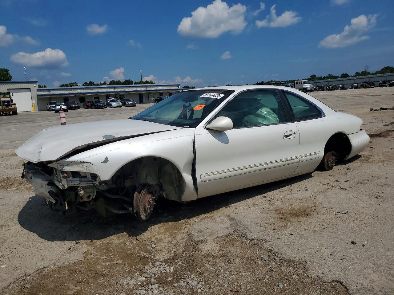 1997 Lincoln Mark VIII — Front End — aukcja Copart sc - north charleston - 1