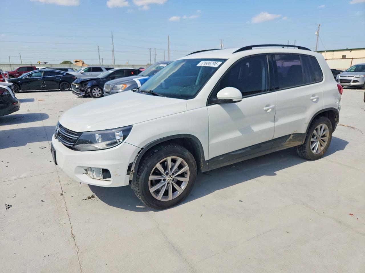 2017 Volkswagen Tiguan — Front End — aukcja Copart tx - ft. worth - 1