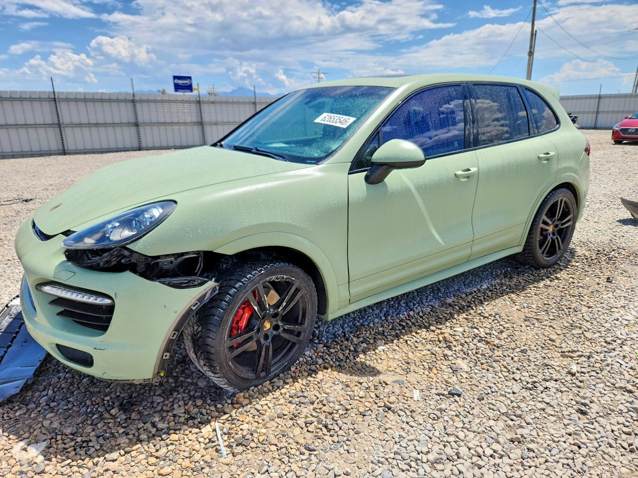 2014 Porsche Cayenne — Front End — aukcja Copart ut - salt lake city - 1