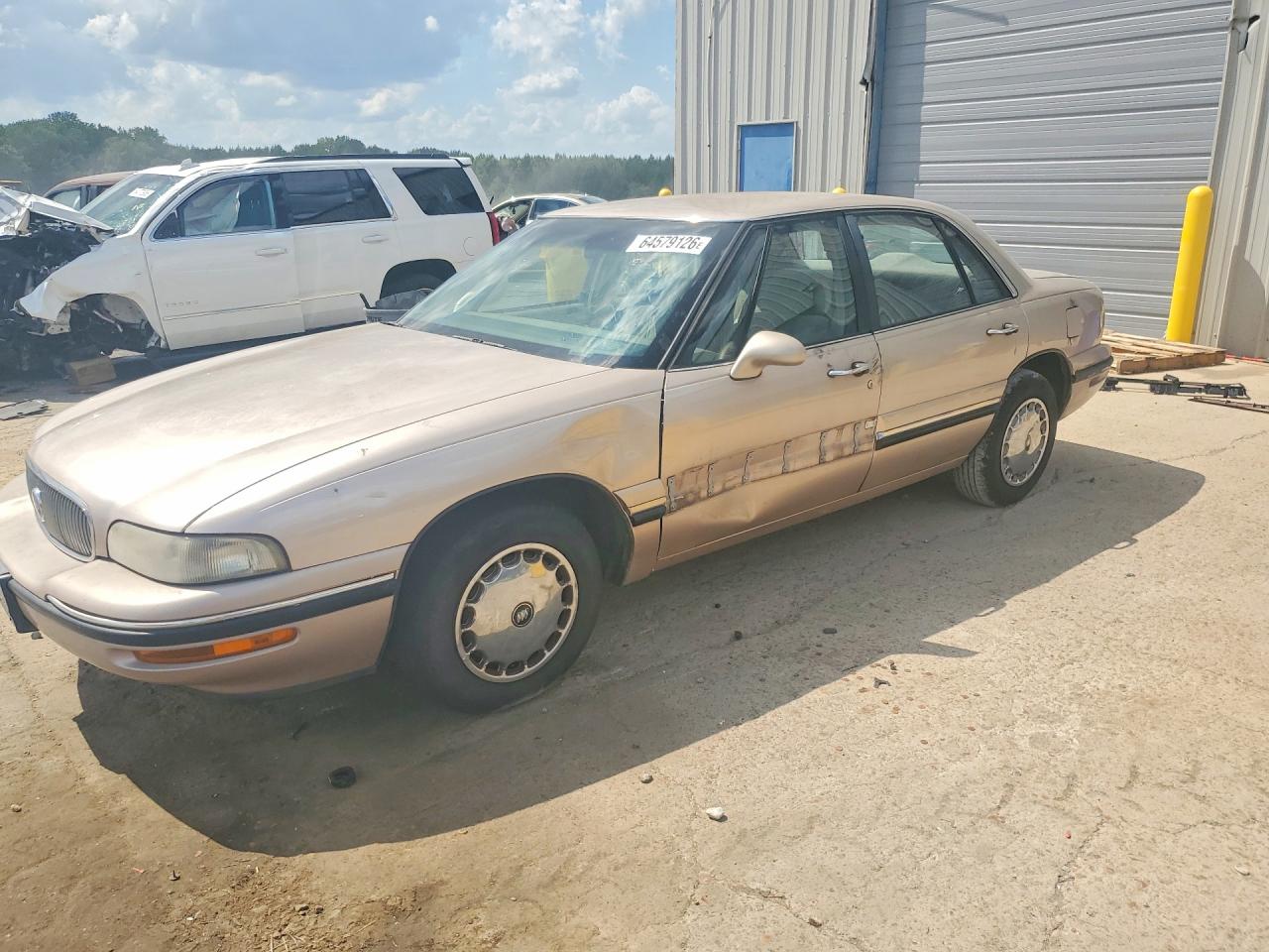 1999 Buick LeSabre — Vandalism — aukcja Copart tn - memphis - 1