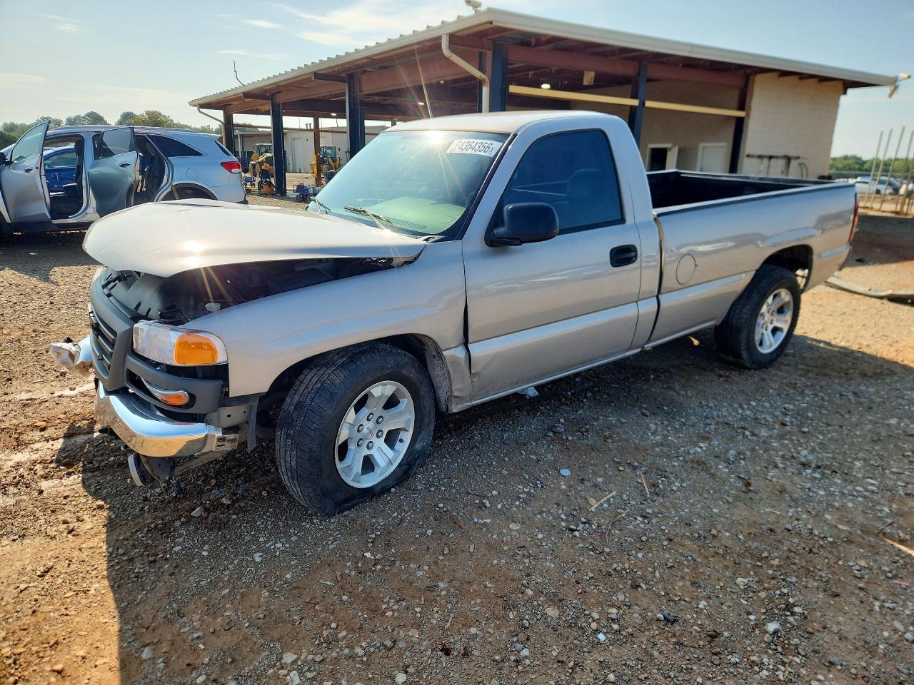 2004 GMC Sierra — Front End — aukcja Copart al - tanner - 1