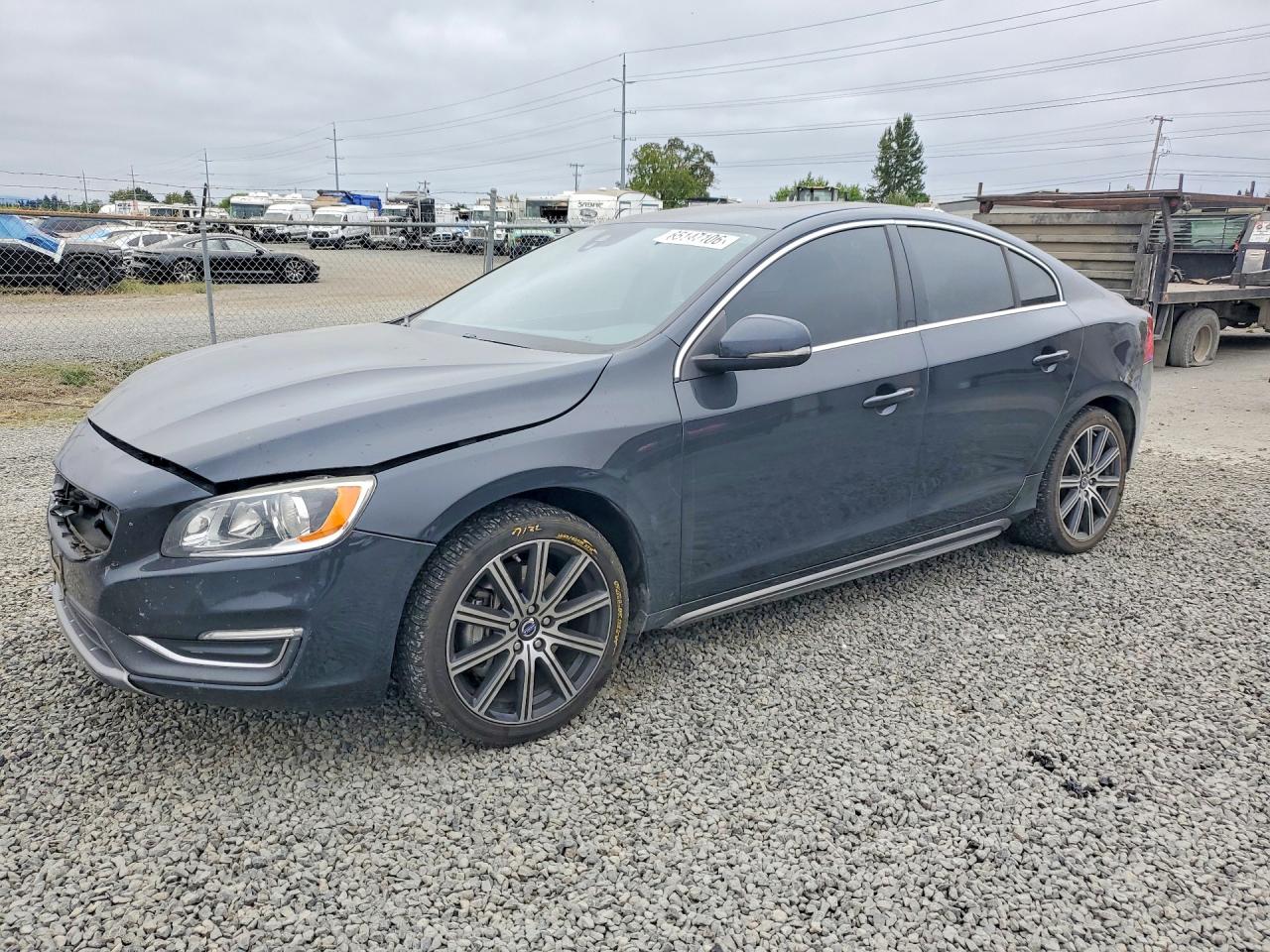 2014 Volvo S60 — Front End — aukcja Copart or - eugene - 1