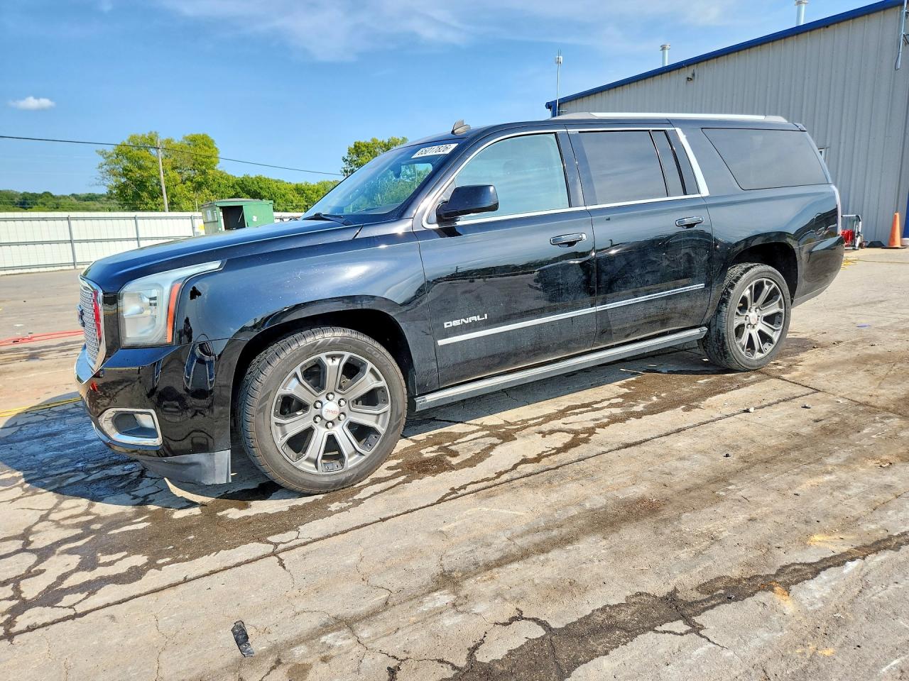2015 GMC Yukon — Burn - Engine — aukcja Copart tn - nashville - 1
