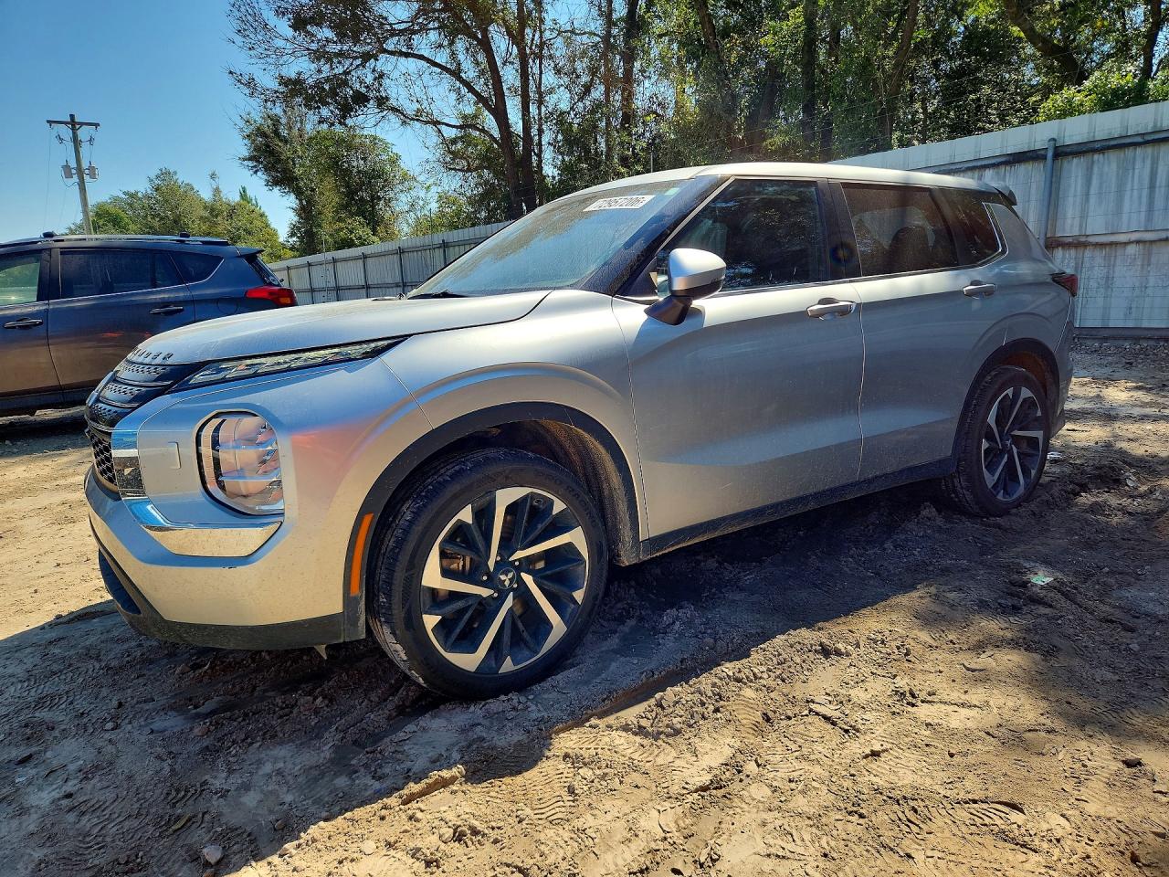 2022 Mitsubishi Outlander — Rear End — aukcja Copart fl - tallahassee - 1